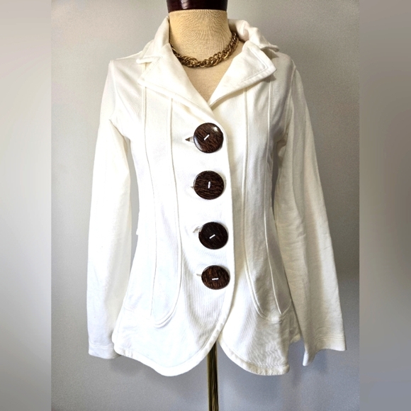 Neon Buddha Off White Sweater Jacket with Oversized Brown Buttons. Size XS - Picture 1 of 10